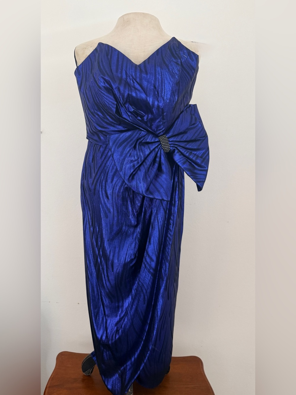 Vintage 80s b.b. collections Metallic Electric Blue Cocktail Dress Size 6